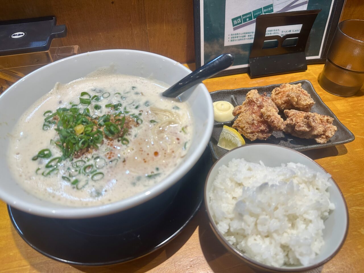 2025年豚骨と担々 ラーメン舜（しゅん）