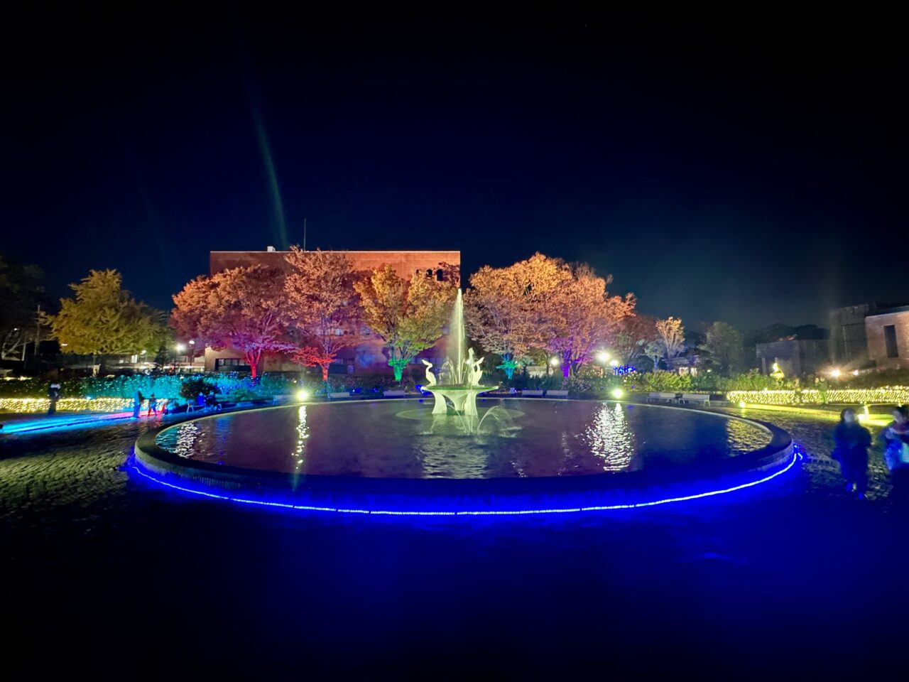 2025年石橋文化センターウインターイルミネーション「光のミュージアム」