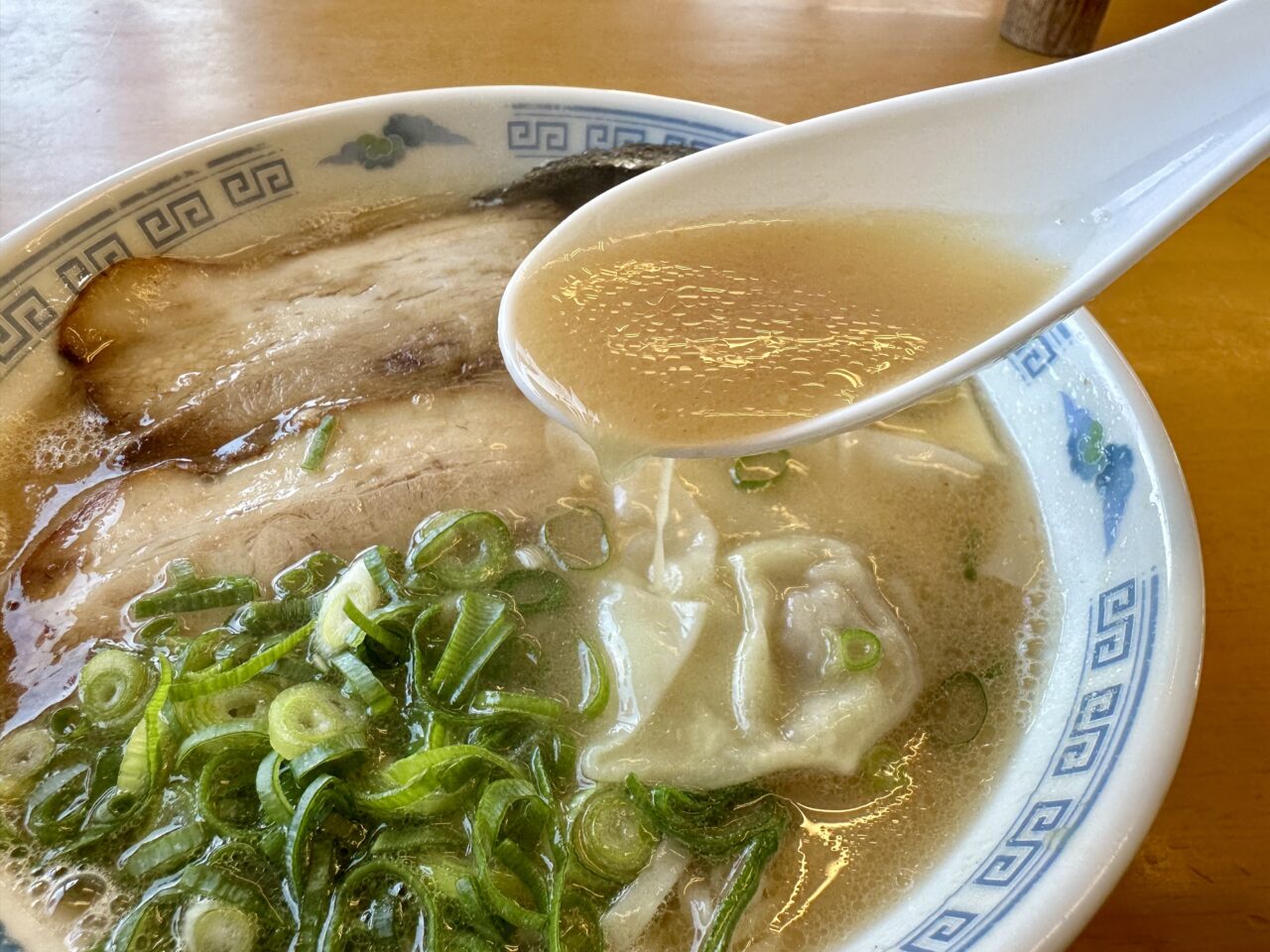 2025年ラーメン 龍（ロン）